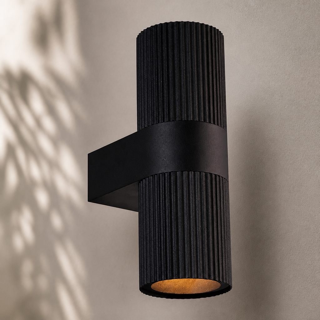 Outdoor Wall Light for 2x Bulbs - Dimmable Aluminium Fixture