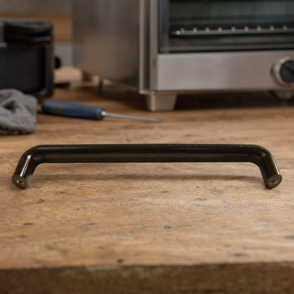 Replacement handle for commercial salamander grill