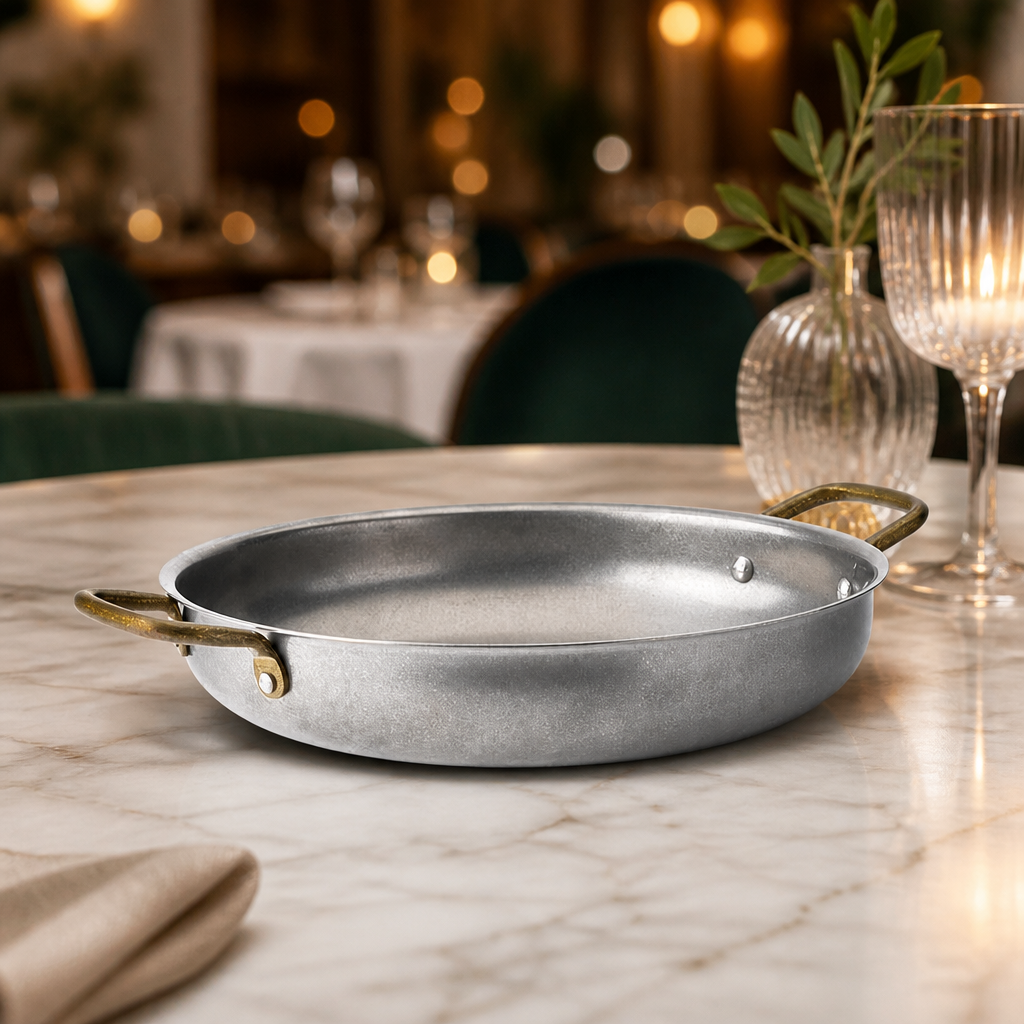 Set of 6 commercial metal dishes 230mm with brass handles