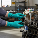 Premium Nitrile Disposable Gloves with Lightly Powdered Finish - High Puncture Resistance and Chemical Protection