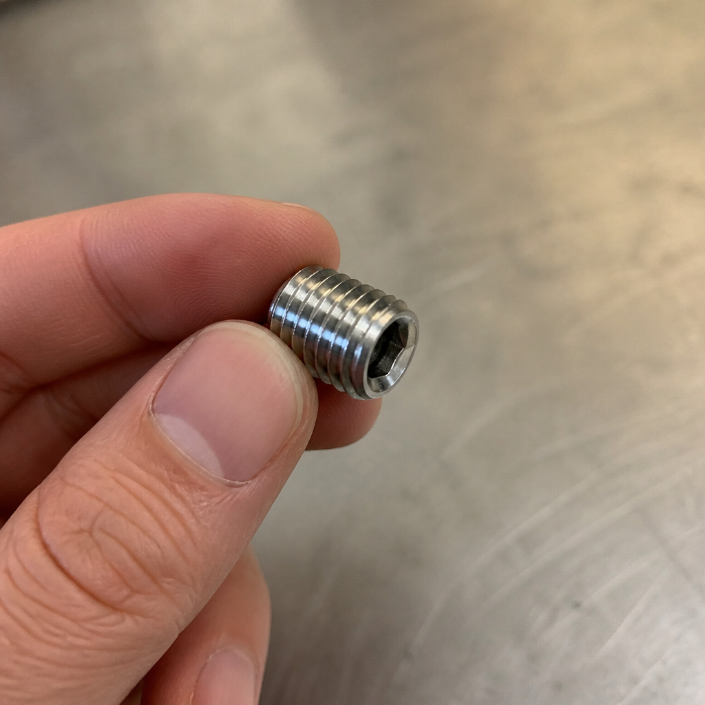 Commercial Juicer Screw 6 X 8 Replacement Part