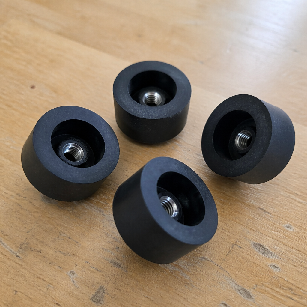 Set of 4 rubber replacement feet for commercial induction hobs