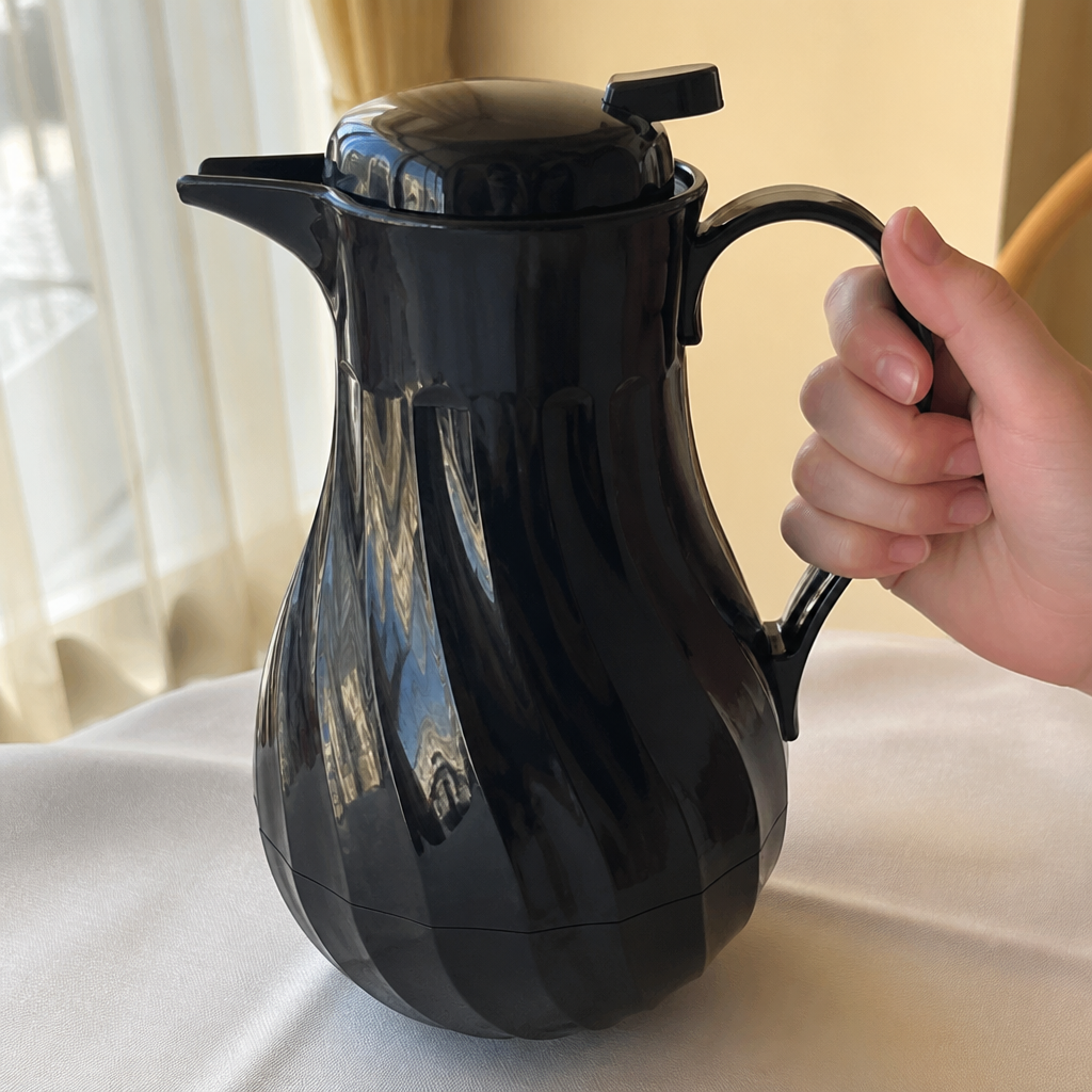 Commercial Insulated Swirl Jug 1.2Ltr in black