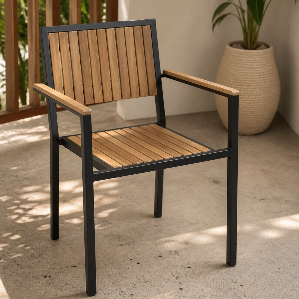 Steel & Acacia Armchair set of 4 for outdoor seating