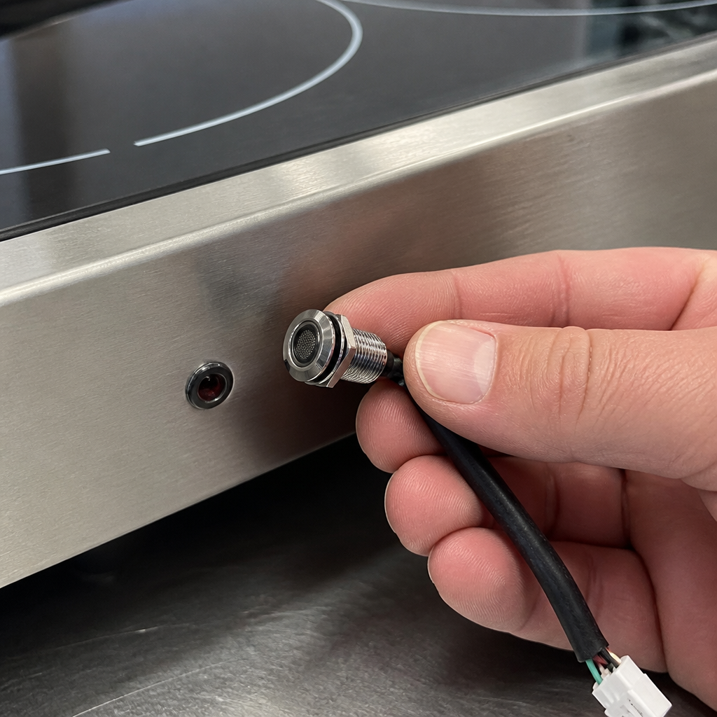Commercial induction hob indicator light in stainless steel