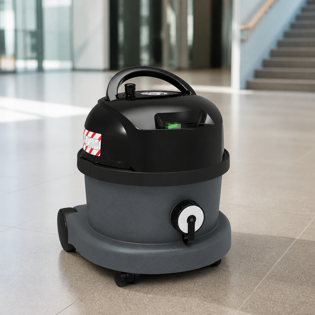 Commercial Vacuum Cleaner 9Ltr Capacity 620W Power 32m Range